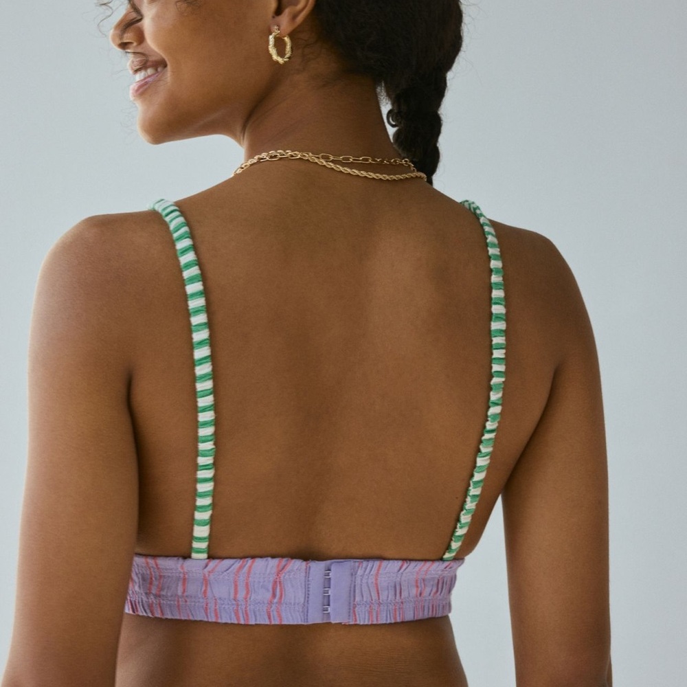 OUT FROM UNDER Boxer Triangle Bralette - Picture 5 of 9